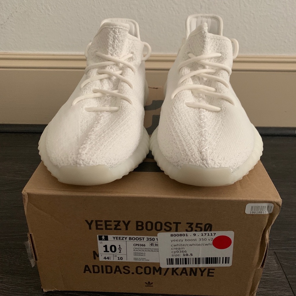 yeezy boost 350 V2 cream white